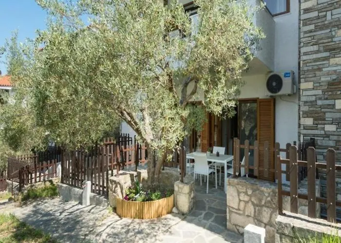 Elani-elaiavillas Lägenhet *