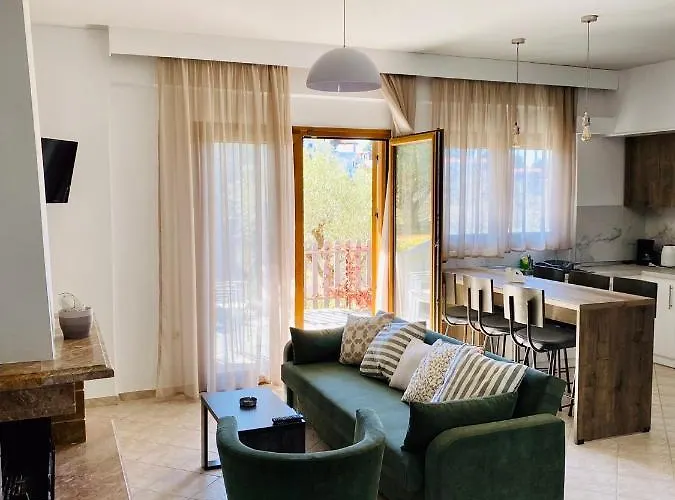 Elani-elaiavillas Lägenhet *