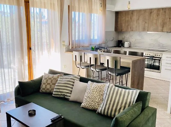 Elani-elaiavillas Apartment